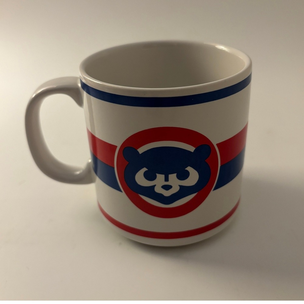 VTG Chicago Cubs MLB Coffee Mug Ceramic Bear Logo Crossed Bats Blue Red 90s